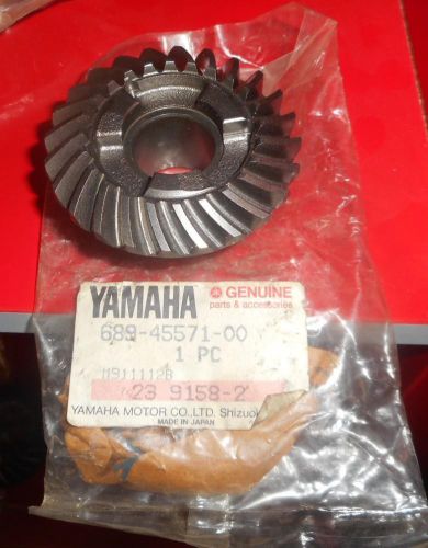 Nos yamaha outboard 30 hp reverse gear 689-45571-00