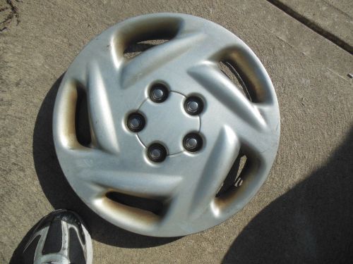 Oem dodge caravan hubcap hub cap wheel cover 1996 1997 1998 1999 2000 4684260