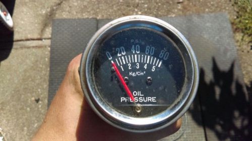 Oil pressure gauge very good working condition