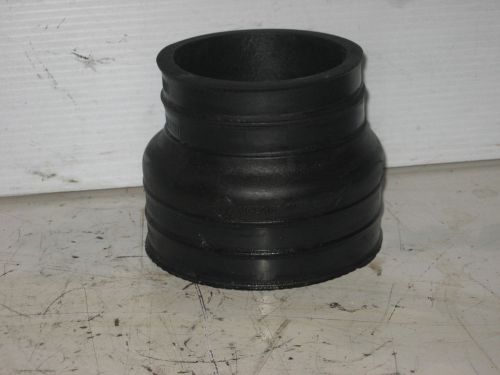 Omc cobra 4 1/2 - 3 1/2 inch exhasut boot