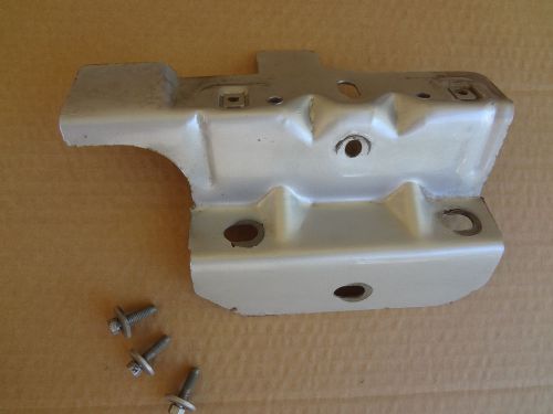 2003 - 2004 mustang svt cobra 4.6 hood release latch bracket sku# mm186