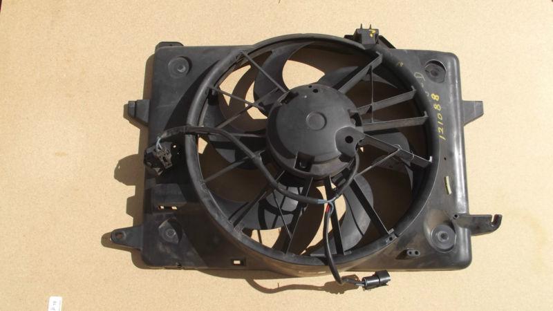 2002 ford crown victoria  radiator fan oem cooling