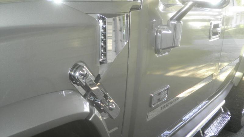 Hummer h2 custom side vents