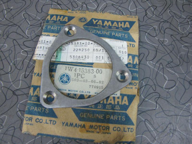 Nos yamaha dt250 f it250 400 425 yz250 400 transmission cover plate 1w4-15383-00