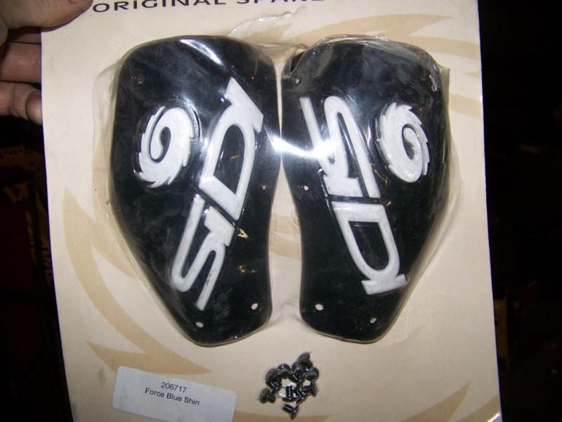 Sidi motocross boot colored shin plates, black.  force flex 