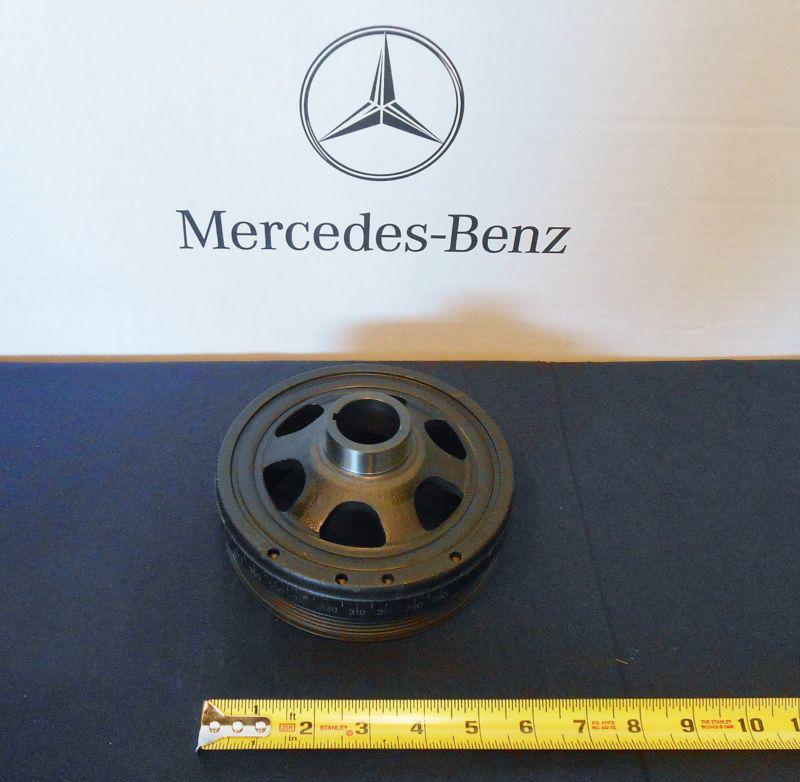 Genuine mercedes-benz harmonic balancer pully with vibration damper/absorber