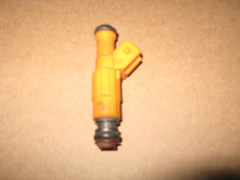 Fuel injector 96,97,98,99,00, 4.6 5.0 2.5 crown victoria explorer f6ve-a5a, used