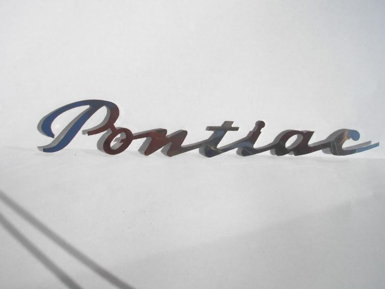 Pontiac 1932 logo, metal, new (jus-pon-7n)