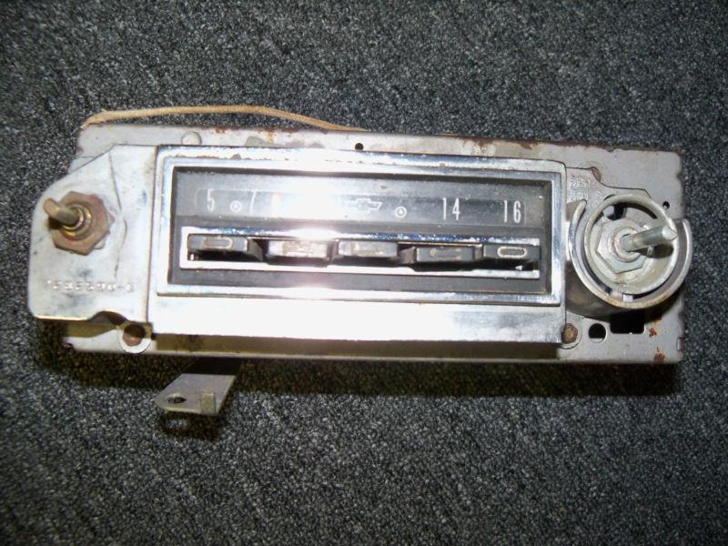 Working 1963 chevy impala ss am radio gm delco serviced 985432
