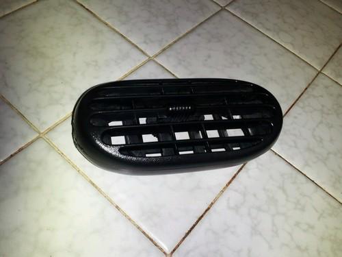 95-00 dodge stratus,chrysler cirrus,plymouth breeze outer ac air vent driver oem