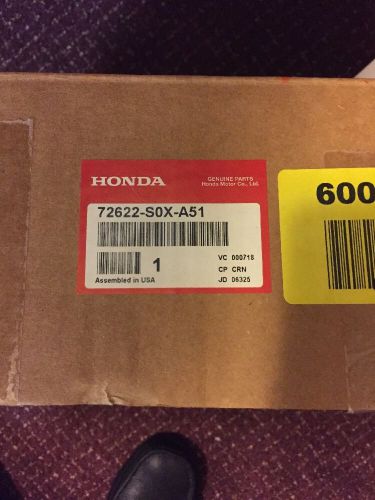 New own honda 72622-sox-a51