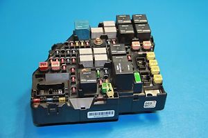 2003 03 cadillac cts fuse relay junction box  oem tested 25743733 tested