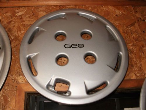 Chevrolet geo metro convertible 12&#034; wheelcover hubcap original