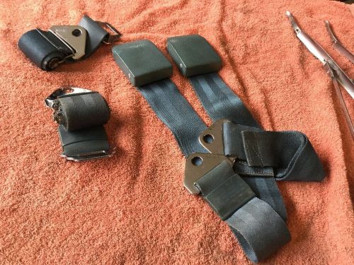 1965 mustang seatbelts blue with retractor kit