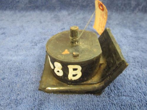 1971-72 ford pinto  98ci  122ci  motor mount  nos ford  716