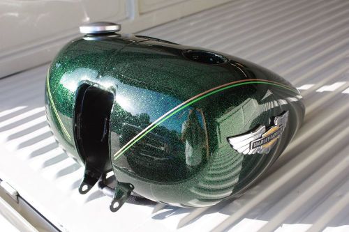 2013 flstn deluxe harley davidson tank and fenders hard candy green
