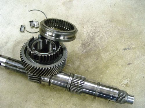 Tremec 3550 mainshaft w/matching 5th gear and syncronizer ass&#039;y- .68 overdrive