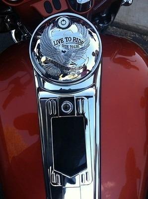 Harley davidson fuel tank console