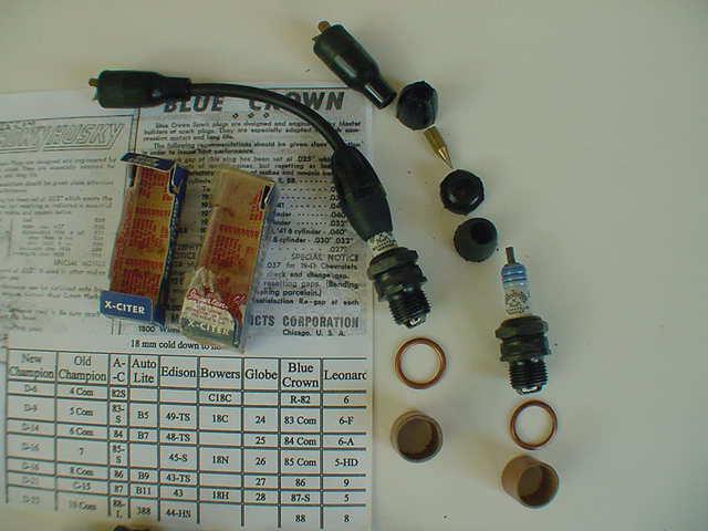 Vintage spark plugs & insulators  harley,indian,henderson ,18mm, 2 ea