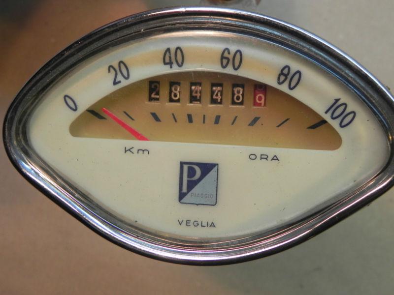 Vespa used original rare veglia first series speedometer