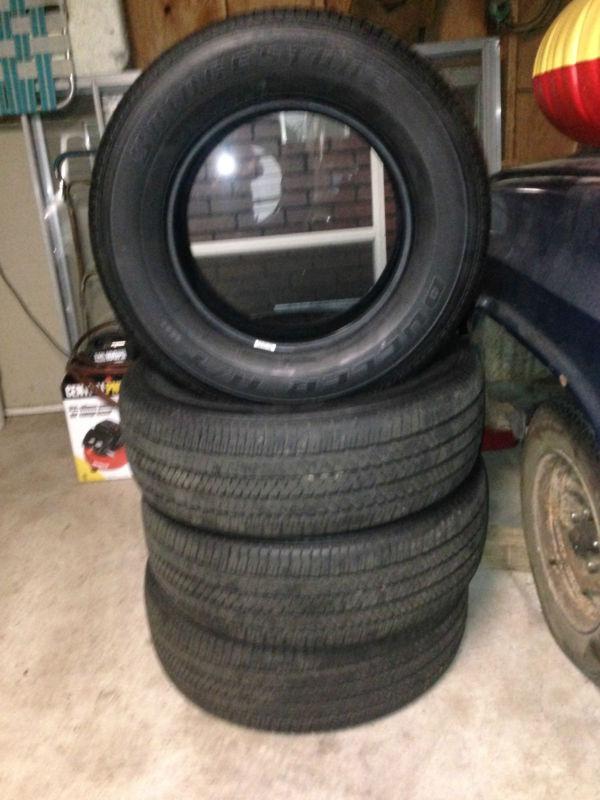 Four bridgestone dueler h/t 684 ii 275/65r18 tires