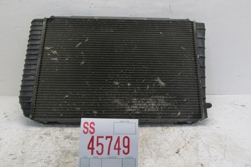 1994 lincoln town car 4.6l 8cyl engine motor radiator oem 10121