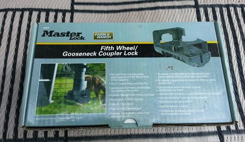 Master lock fifth wheel/gooseneck coupler lock 2989at new in box