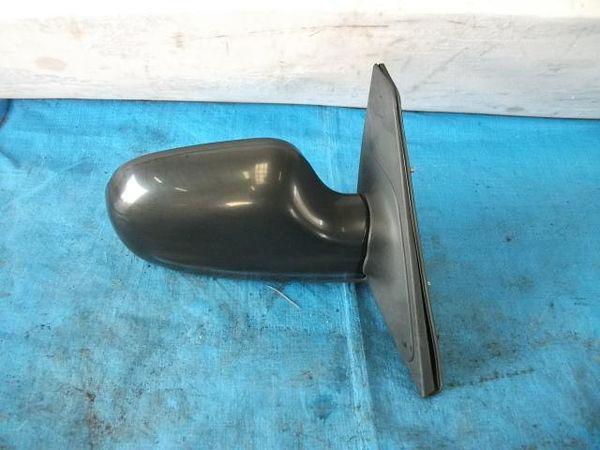Toyota duet 2001 right side mirror assembly [0013500]