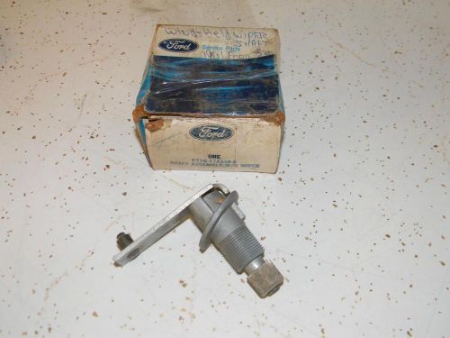 Nos ford windshield wiper shaft assembly (fits: 1961 ford) c1tb 17a548 a