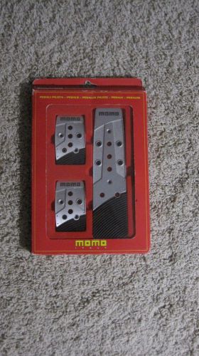 Genuine momo stealth pedal set in black &amp; aluminum - mib imported from italy