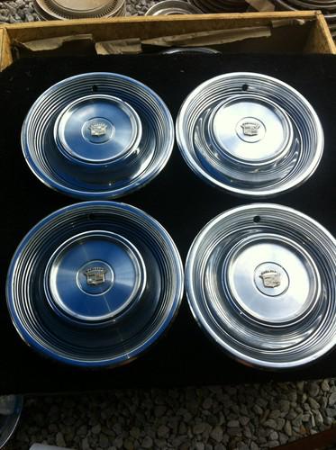 15" 1968 69 cadillac hubcaps wheel covers classic 03514671