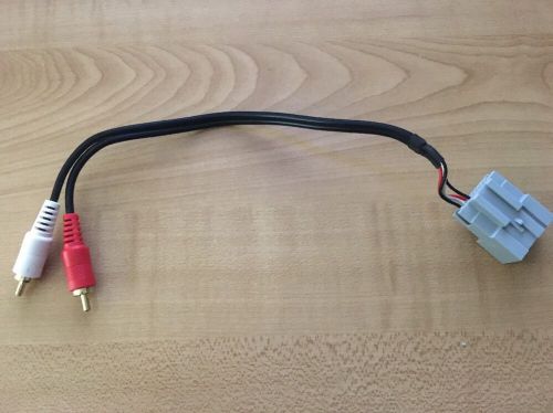 Used metra 70-5520aux auxiliary input retention harness for select ford vehicles