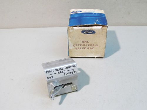 Nos 63,64,65,66,67,68,69 ford f-600/1100 truck front brake control valve