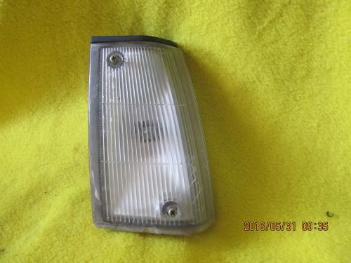 Nissan sentra corner light right (may fit other years)