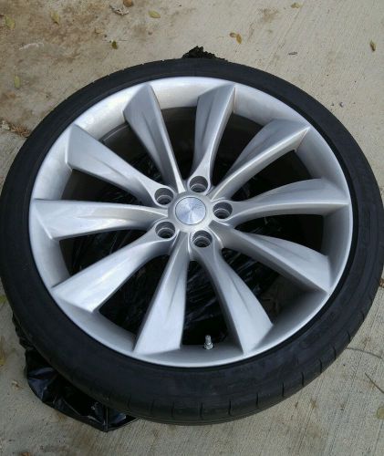 21&#034; tesla oem turbine style factory wheels with michelin tires and tpms sensors