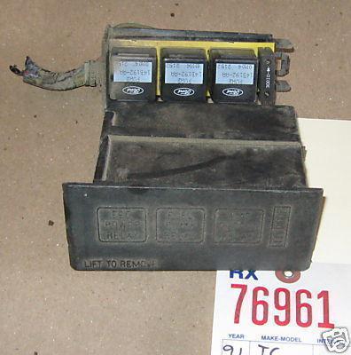 Lincoln 91 town car relay box/block fusebox 1991