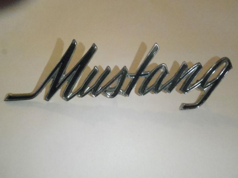 1969-73 mustang original/used front fender emblem