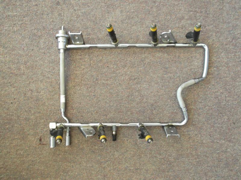 Buy 0103 Ford F150 E150 4.2L V6 Motor Fuel Rail & Injectors in