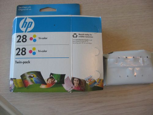 Hp tri-color 28 #28 ink pack -only one in box -new in box