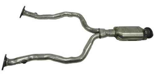 Eastern direct fit catalytic converter 40713