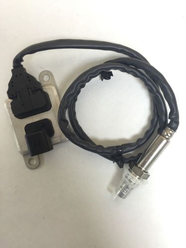 Diesel nox nitrous oxide sensor 6.6l duramax new oem (12662971) silverado/sierra