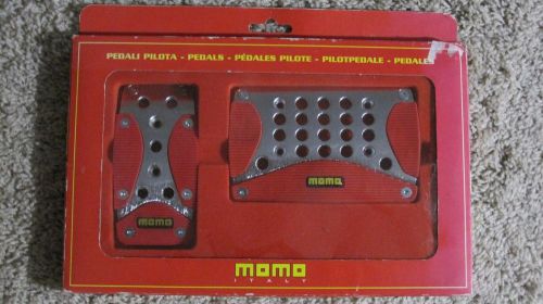 Genuine momo grand prix pedal set in red &amp; aluminum - mib imported from italy