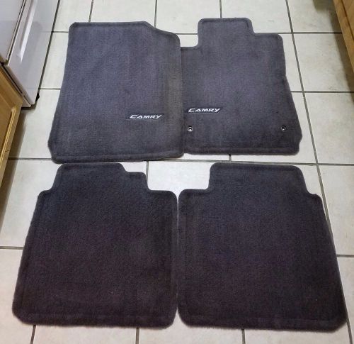 2007-2011 toyota camry carpeted floor mats factory oem  pt206-32100-12 grey
