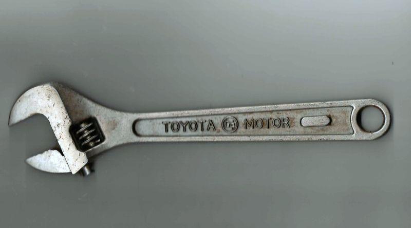 Super vintage toyota motors teq logo 10",adjustable wrench 