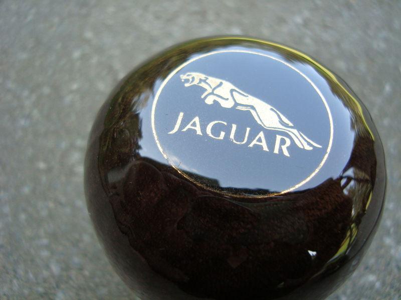 Jaguar xj6,xjs,xj8,xk8,xjr,xkr,xk,s-type,x-type gear shift knob