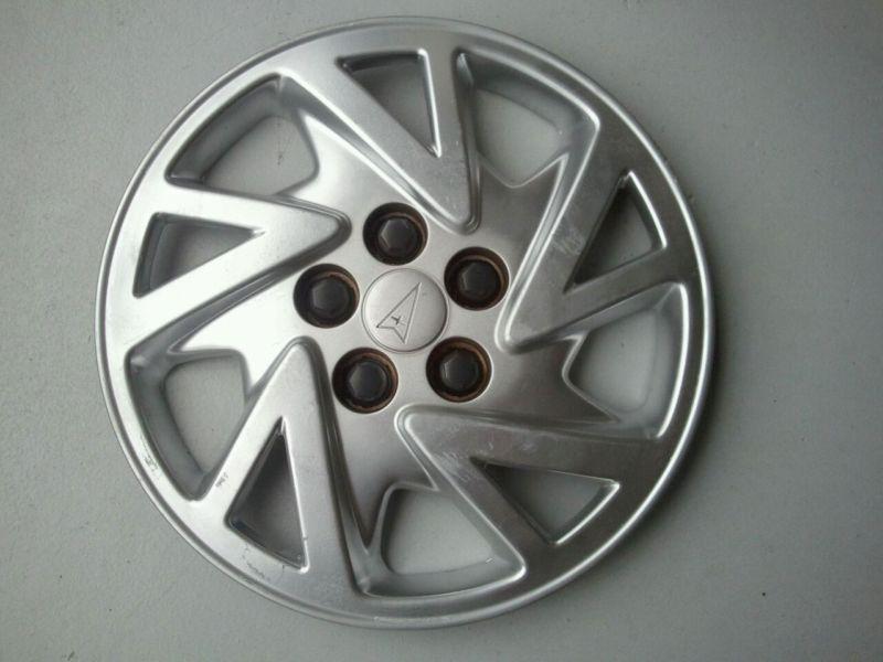 2000-2004 pontiac sunfire hubcap wheel cover 14" oem 9593210