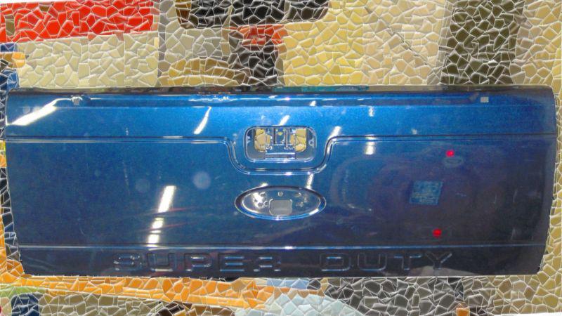Used 2010 ford super duty tailgate no hardware