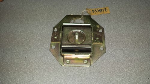 Renault 4    gearbox mounting (support boite vitesse)