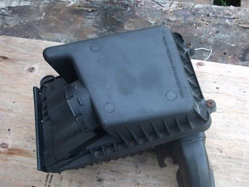 1999-2004 oldsmobile alero 3.4l air cleaner box oem