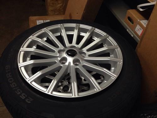 Style 5 wheels and continental 4x4 contact tire for range rover sport 2013